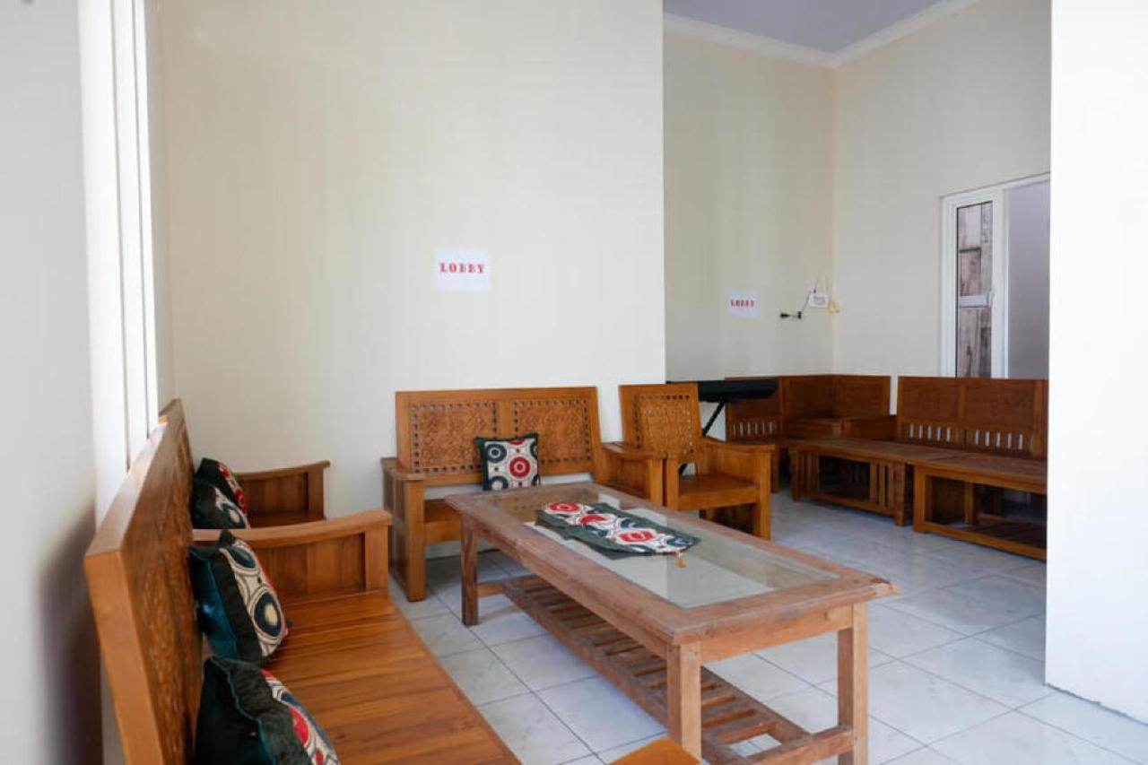 RedDoorz @ Jalan Raya Kaliwungu Selatan Kendal Hotel Bagian luar foto