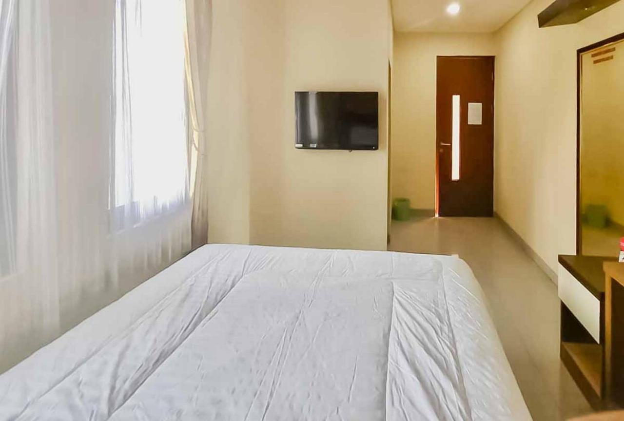 RedDoorz @ Jalan Raya Kaliwungu Selatan Kendal Hotel Bagian luar foto